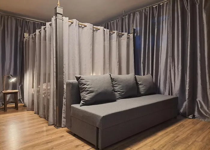 Aviatrix Night Airport Haven * Riga