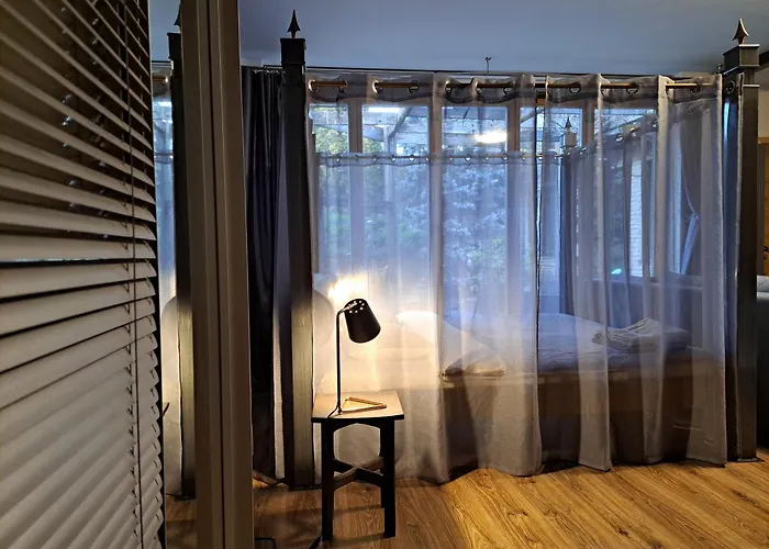 Aviatrix Night Airport Haven * Riga