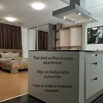 Appartamento Aviatrix Night Airport Haven Riga