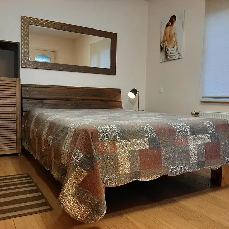 Διαμέρισμα Aviatrix Night Airport Haven *