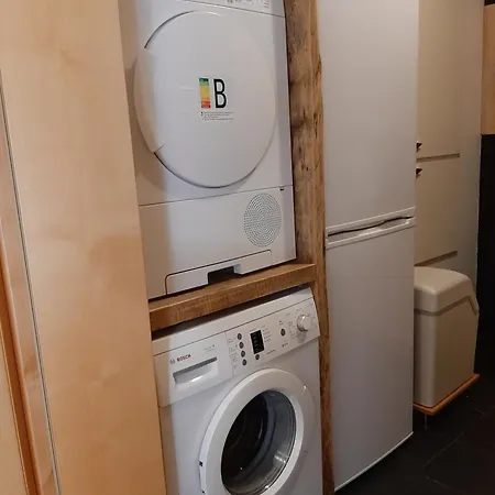 Aviatrix Night Airport Haven アパート リガ