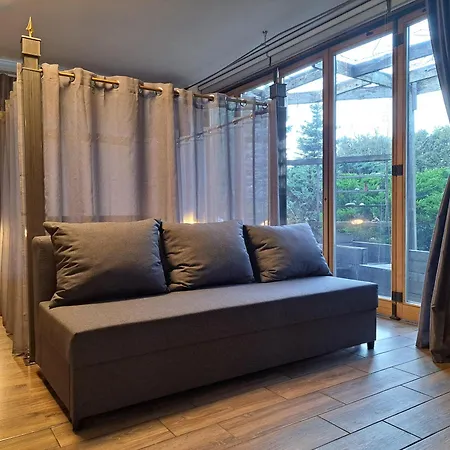 Aviatrix Night Airport Haven Διαμέρισμα